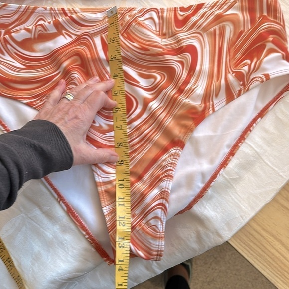 Adorable halter Bikini 2 piece. Orange & white. XXL - Picture 4 of 9